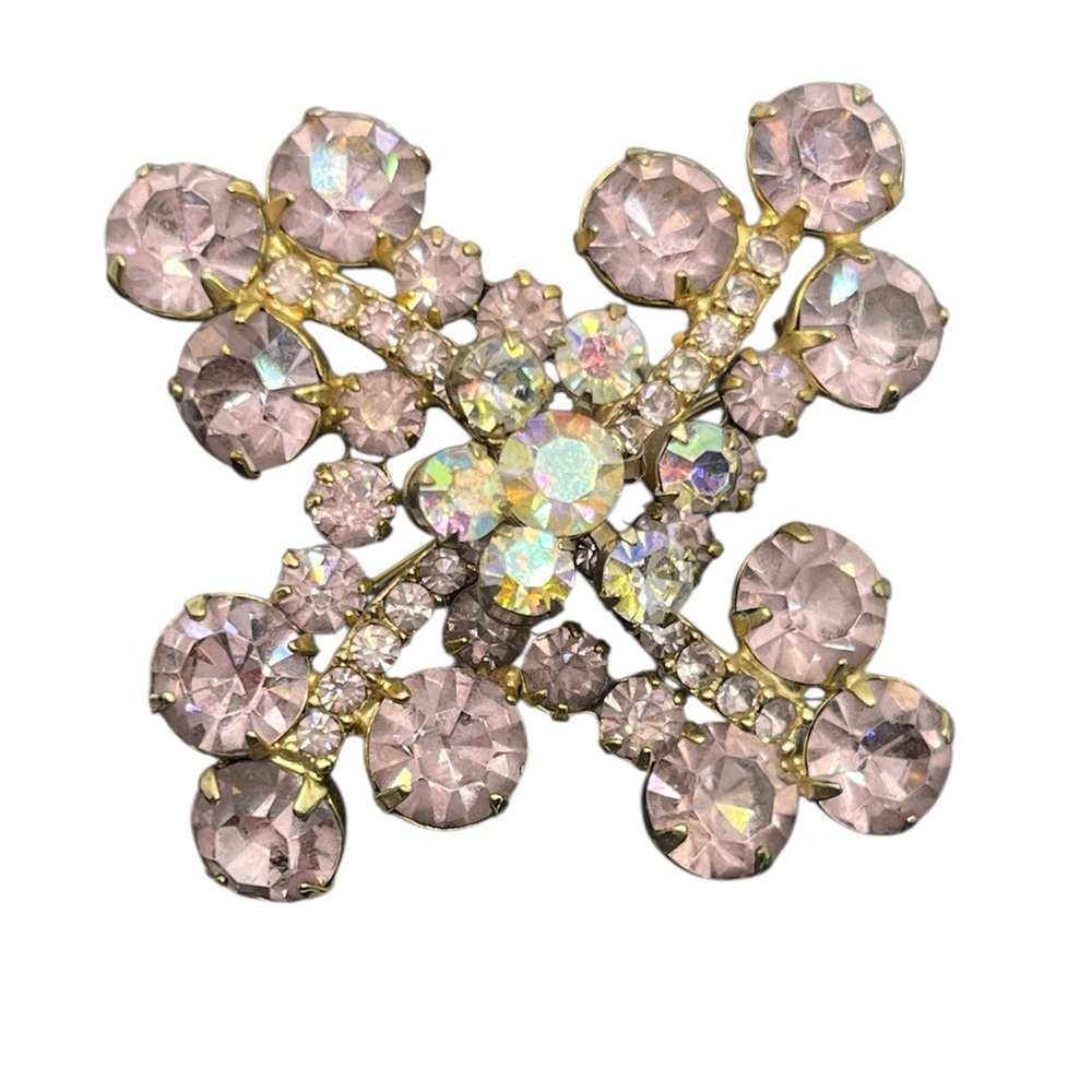Juliana D&E lavender purple rhinestone cluster gold tone brooch pin vintage